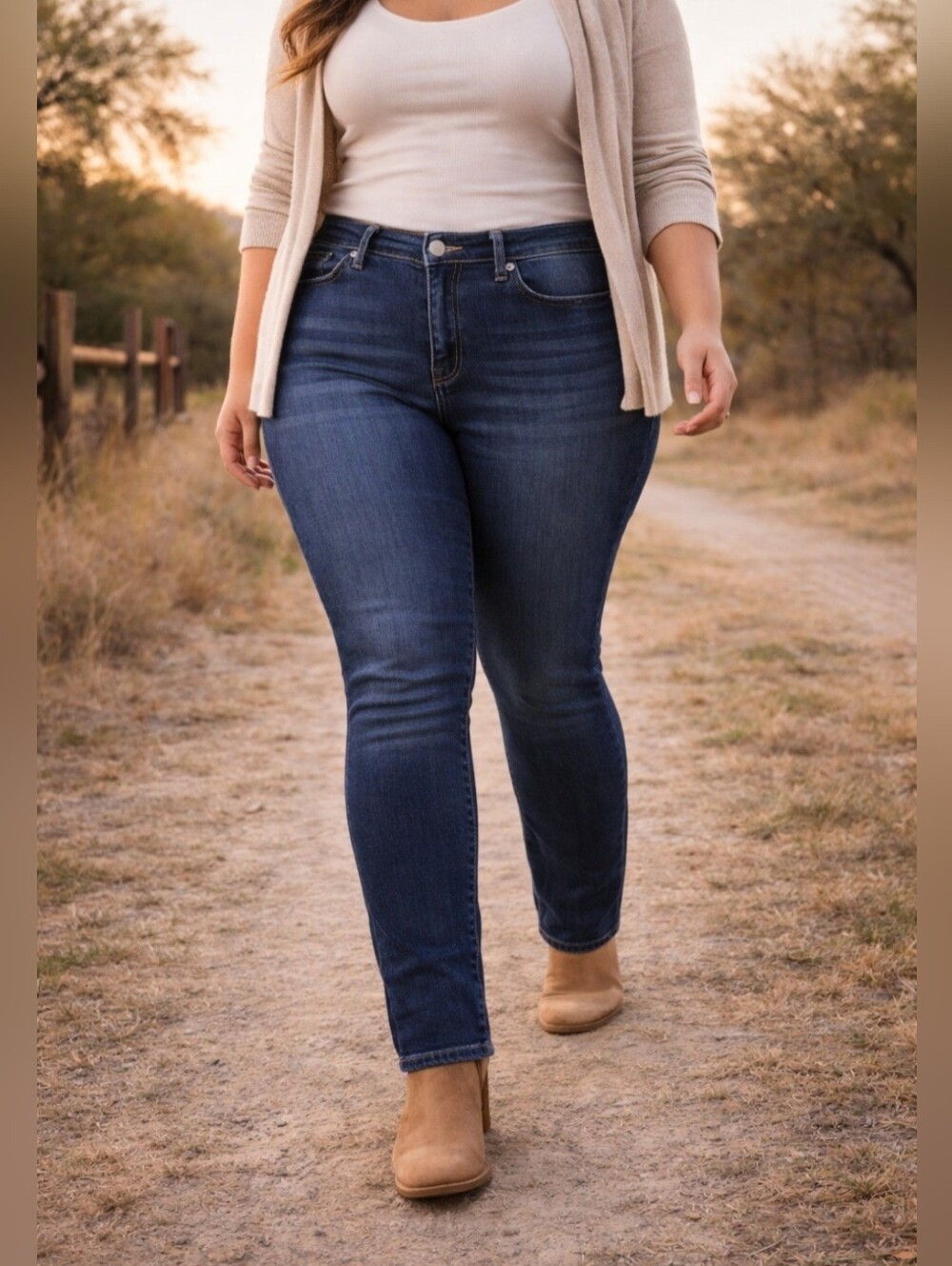 EST 1946 Denim Women’s 16W Skinny Jeans Mid Rise Stretch Dark Wash